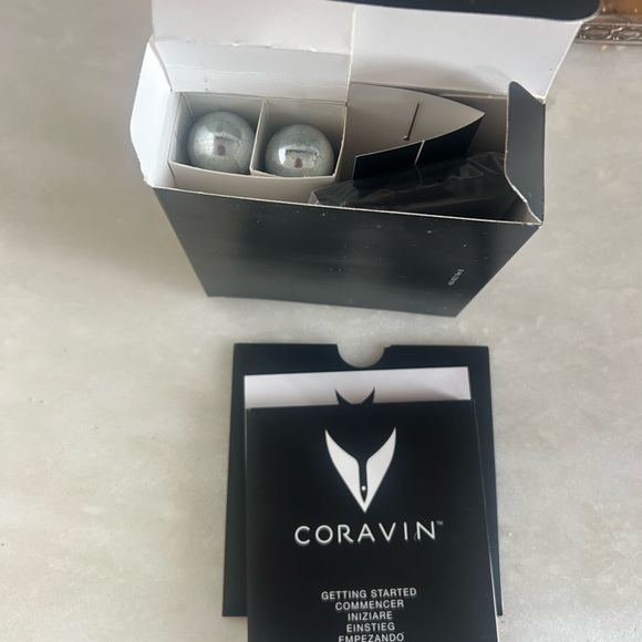 BRAND NEW IN BOX Coravin Model Two Wine Preservation System - Picture 2 of 4
